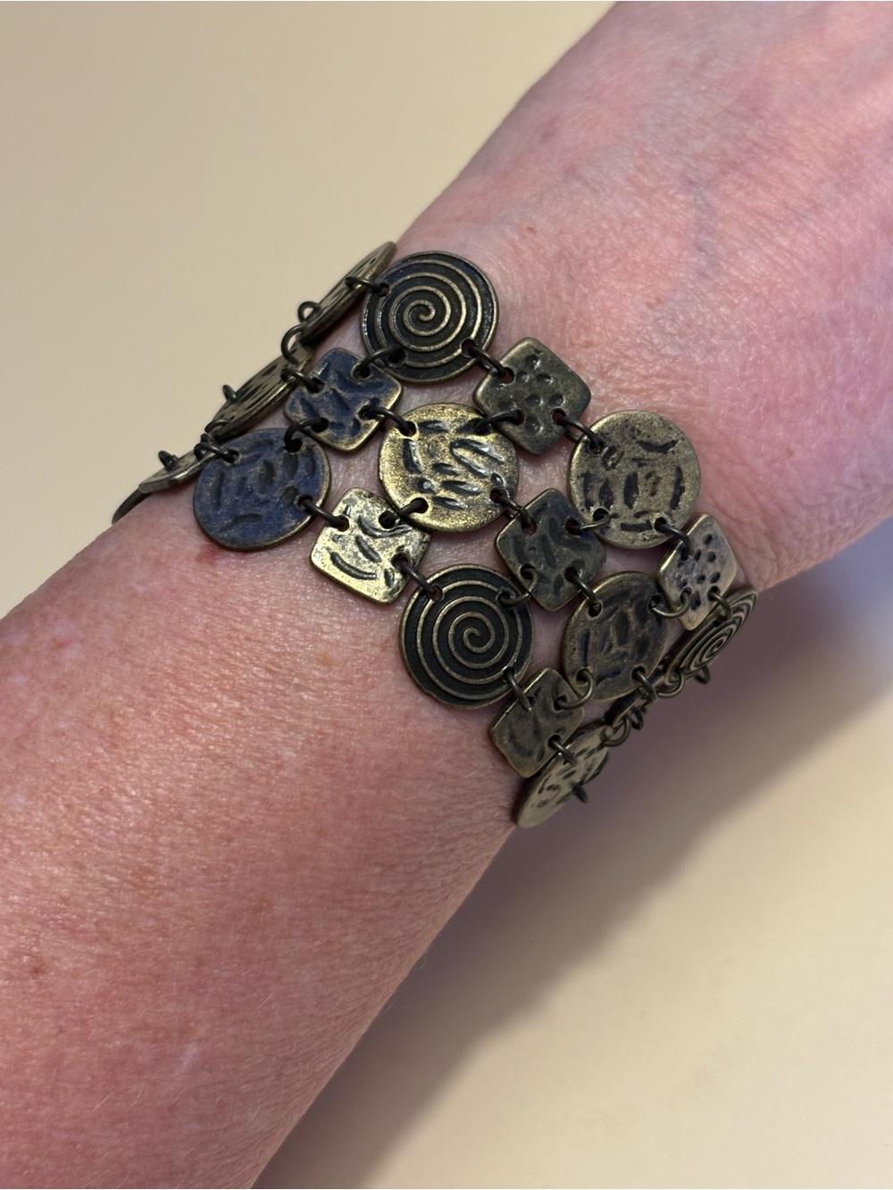 Premier Design Antique Brass Multi-Disc Link Toggle Bracelet 7”+3/4”